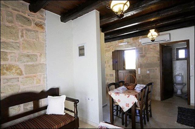 Esperides Stone Houses Palekastro Exterior photo